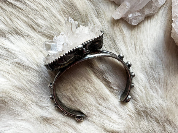 Quartz Cluster Power Cuff