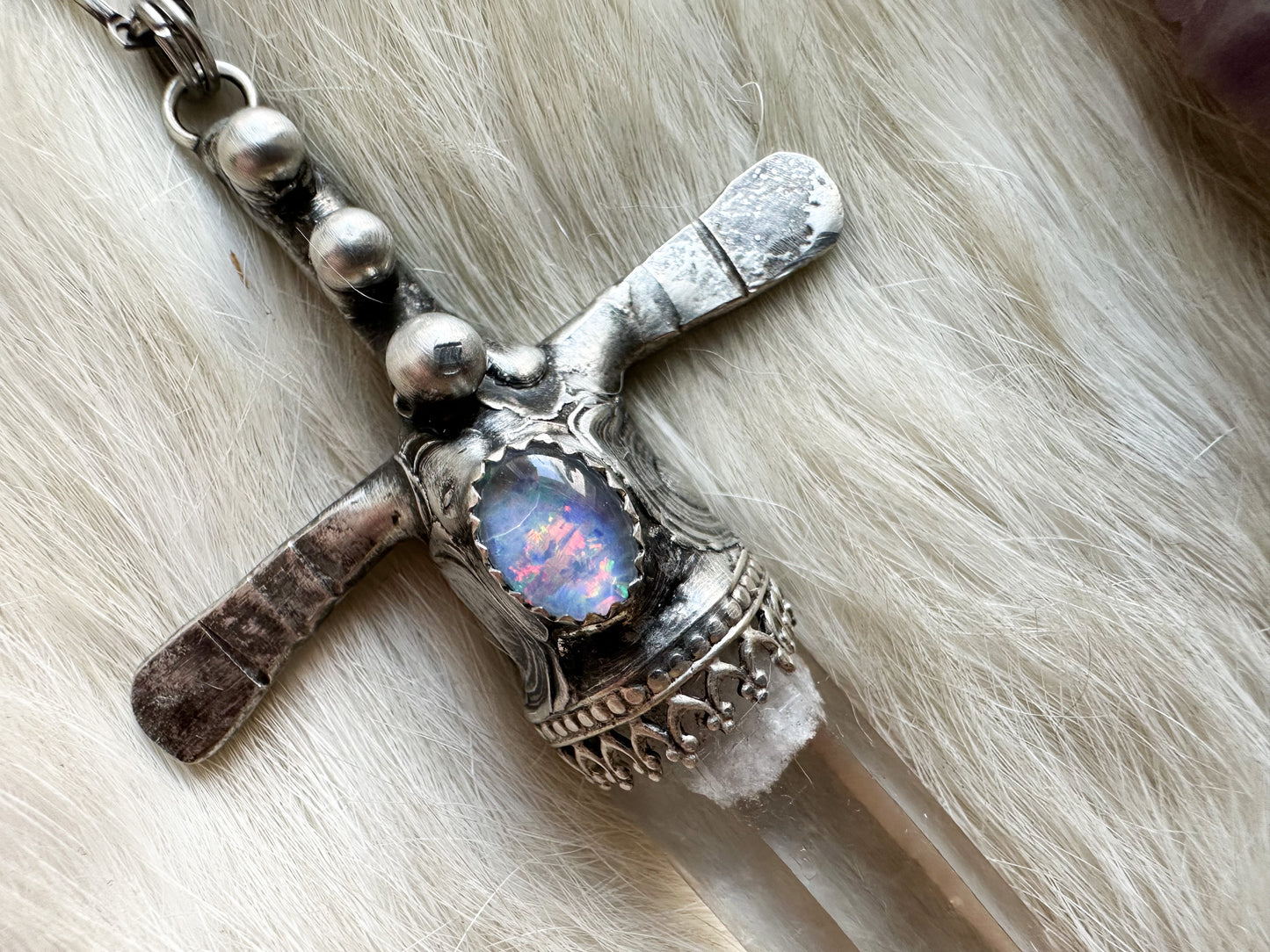Lightwielder Crystal Sword with Lightning Struck Quartz