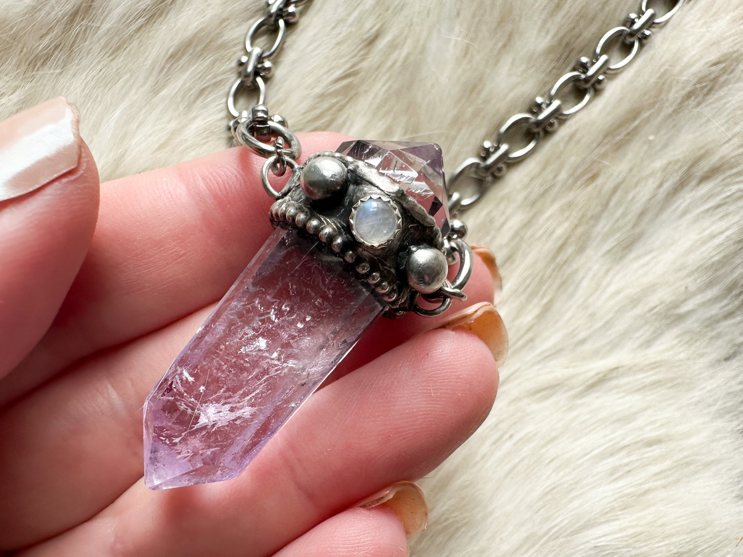Amethyst Vogel power necklace