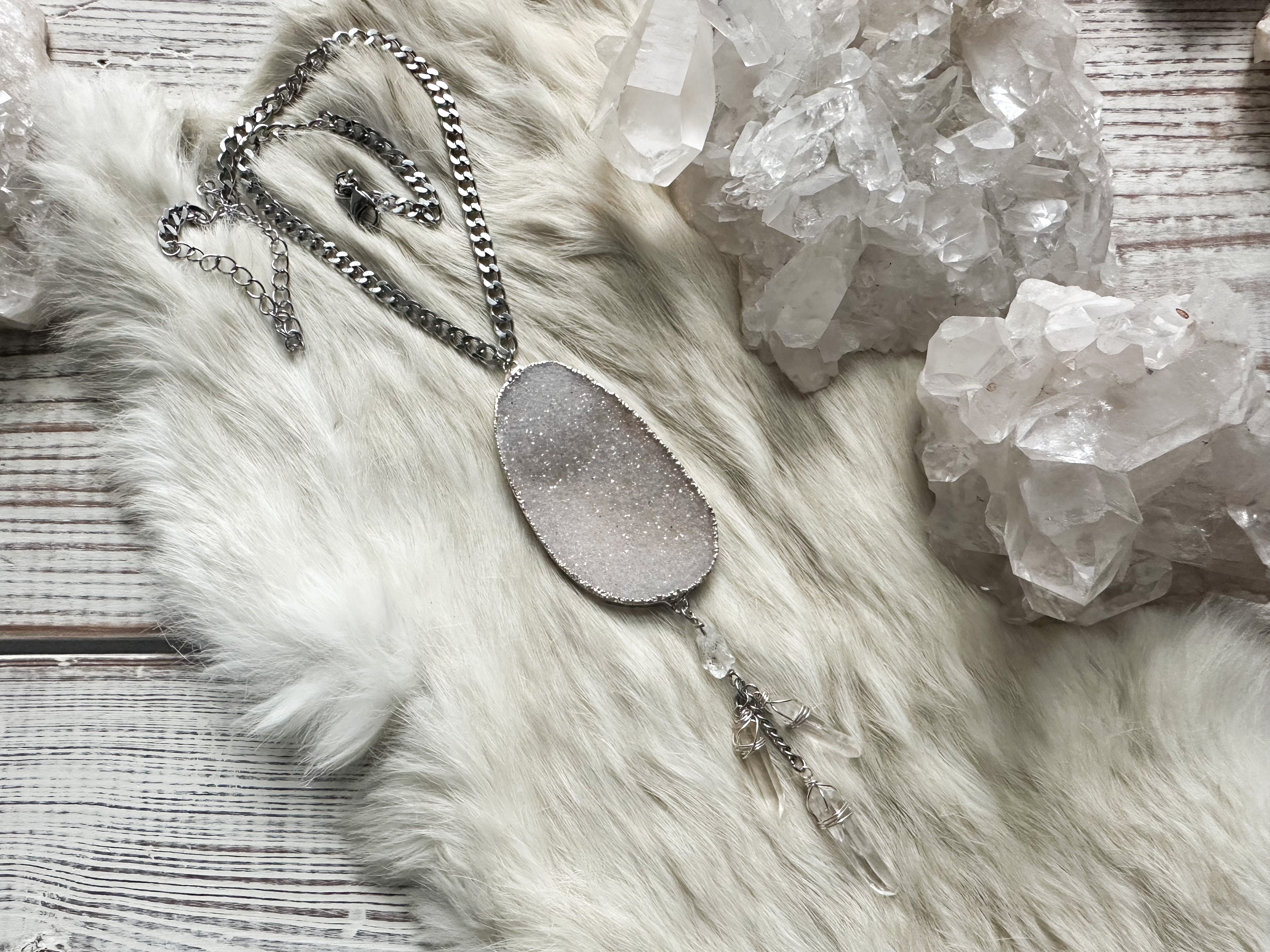 Heart portal necklace