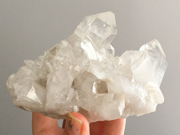 Large Quartz cluster